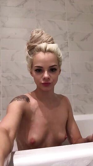 Elsa fingering that perfect butthole from her onlyfans account .