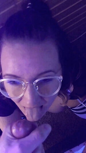 Nice load for her pretty face