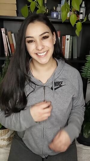 The zipper is doing an amazing job