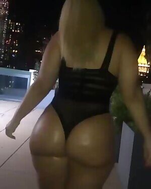 So sexy 😍