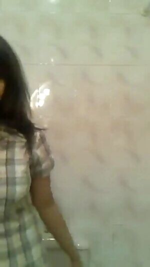 Desi Strip 😋😋🔥