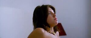 Adèle Exarchopoulos & Gemma Arterton - Orpheline
