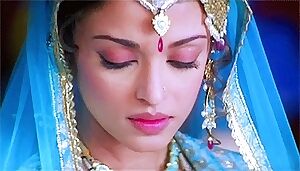 Indian actress Aishwarya Rai as courtesan Umrao Jaan in eponymous film
