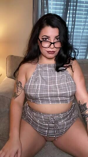 I’ll be your fun sized teacher 🖤