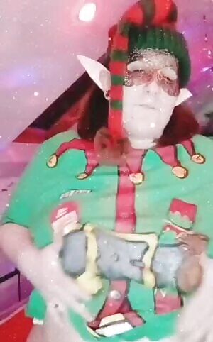 What does everyone think of my Holly Jollies? 😘