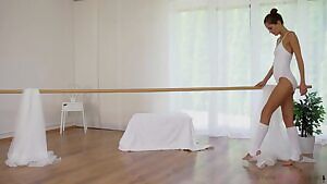 Dance Beauty - Yvonne