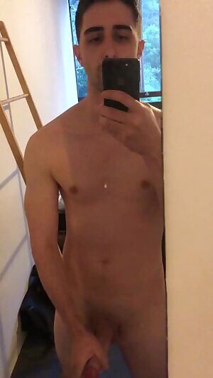 I felt so welcomed with my last post, so here's another one of me ❤️