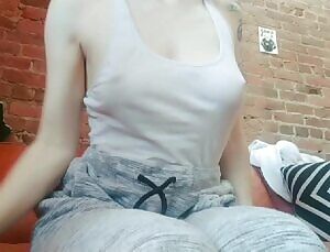 A tittydrop in PJs because I want you to take me right back to bed 😋😅