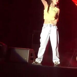 Hyuna taking off her shirt