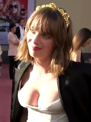 Maya Hawke busting out