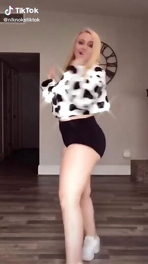 Chunky lil PAWG