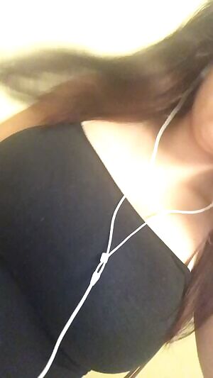 This is why people stare at me when I walk downstairs...😂😋