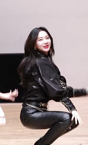 BVNDIT - Yiyeon