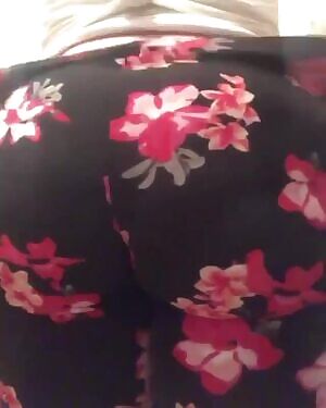 Sexy Pawg Showing off