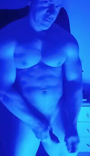BLUE HULK