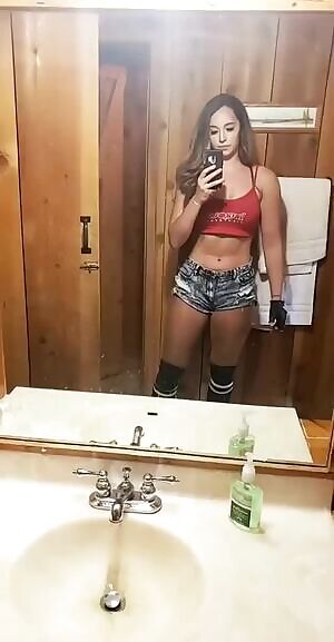 those sexy long legs 😋