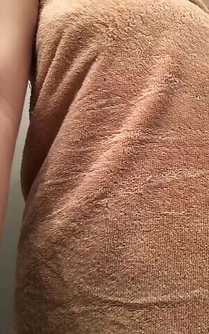 droppin’ the towel 🛀🏽