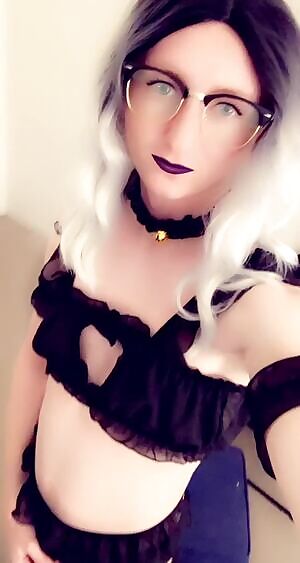 Goth girls do it best 💋