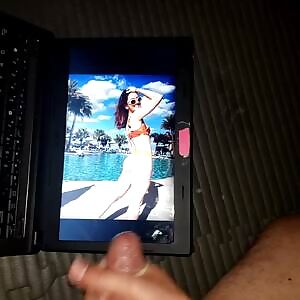 Won't be taking requests for awhile but this guy's cousin was too hot to resist. He shared the picture already so here's the video :)