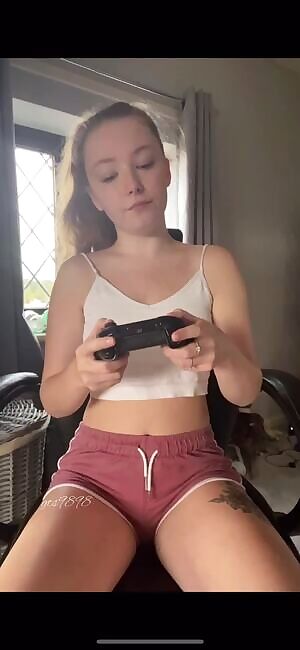 Something Wrong In Her New Controller 😋