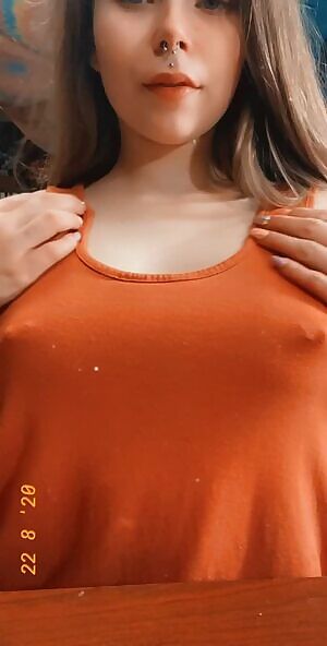 Summer dresses are good for titties 😛