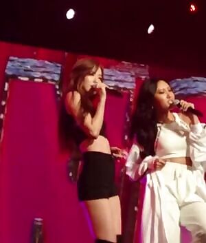 Seulgi & Hwasa - Bang Bang