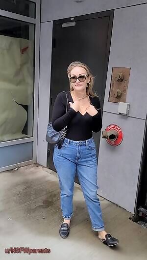 Public Bewbsday flash! May have been seen my an entire office across the street 🤭😈