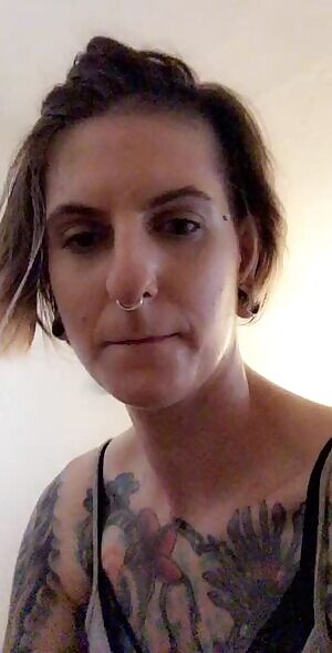 wanted to see if she could fit e in her mouth!