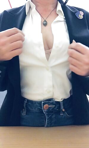 You need a coworker like me 😈