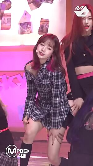 Weki Meki - Yoojung