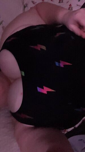 My sports bra really hides my boobs