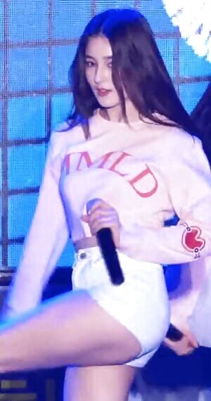 Momoland Nancy
