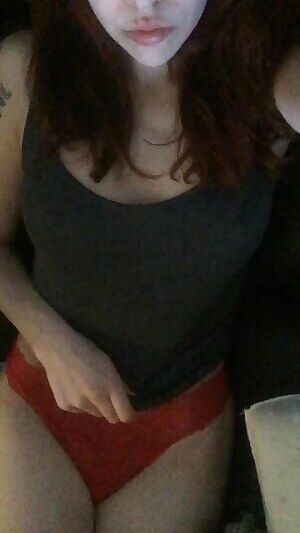 Perky tittys and red lace panties ❤️