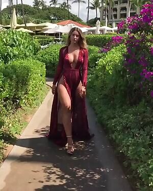Sierra Skye looks like a queen walking to her throne.