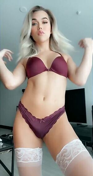 𝔼𝕞𝕞𝕒 ℝ𝕠𝕤𝕖