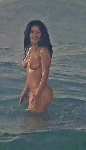 Salma Hayek wants you to come with her