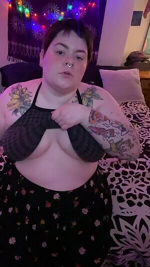 Did I make you stop scrolling? 🥺