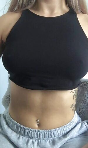 My nipples say hi👋