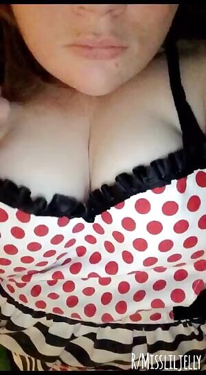 I love to play in my apron!