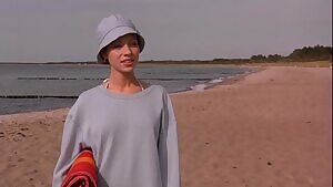 Michelle Trachtenberg from Eurotrip in HD and 60fps