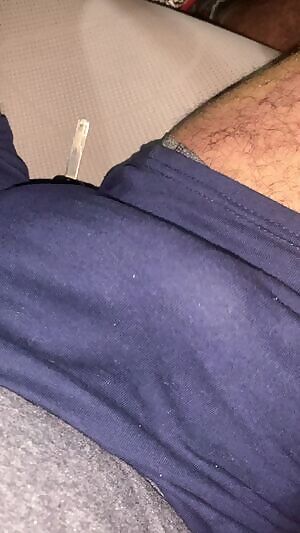 I always get a boner before I workout😈