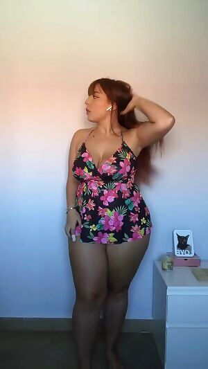 Thick Spanish chica