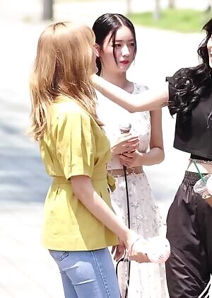 Apink - Naeun & Hayoung Fanservice