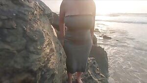 Having fun taking photos on the rocks at Main Beach QLD 🌞 xx 55yo 🇦🇺